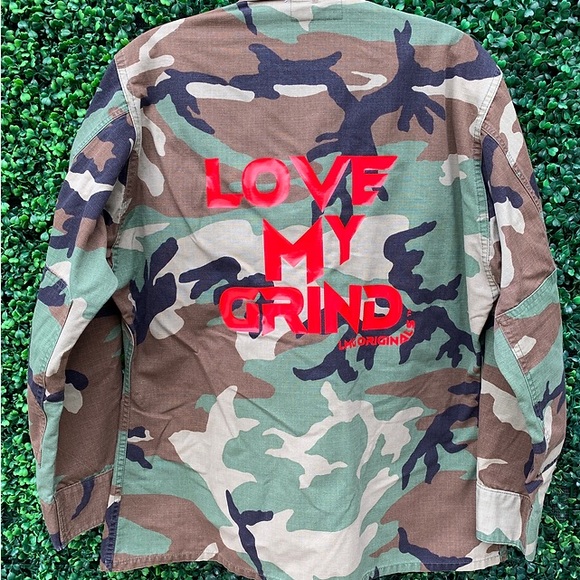 A Queen’s Move: Vintage Camo BDU Jacket - Picture 6 of 8